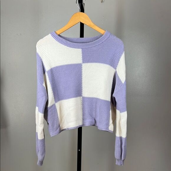 Jessica Simpson Colorblock Sweater in Lavender and White - Picture 2 of 4
